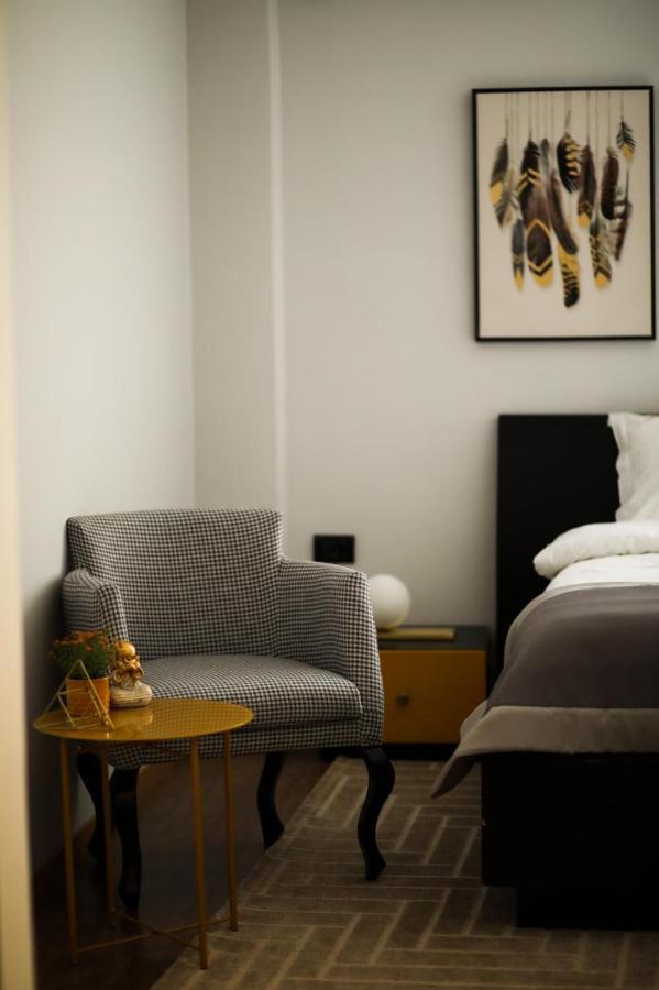Triss Hotel Tiranë Ngoại thất bức ảnh