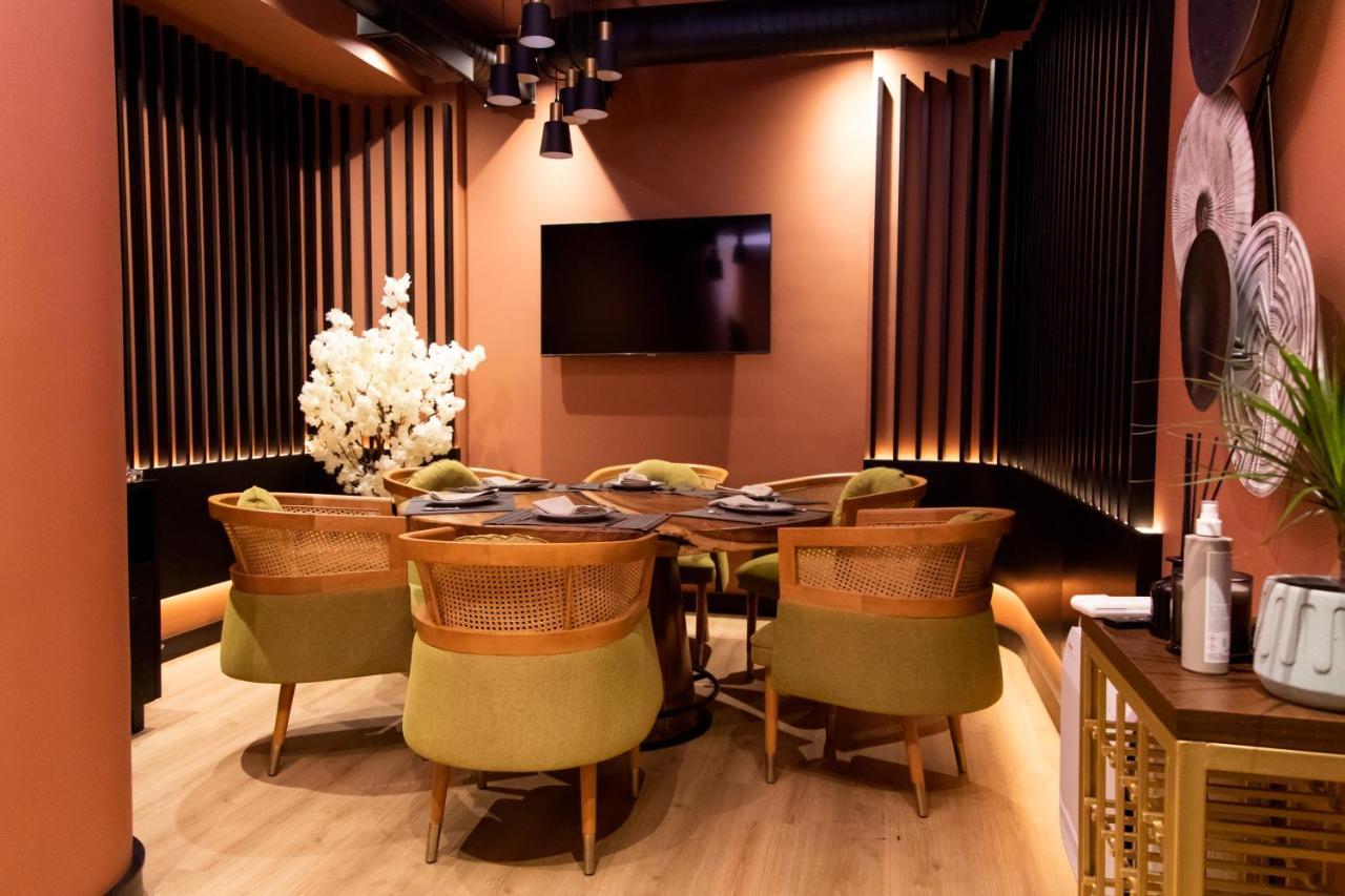 Triss Hotel Tiranë Ngoại thất bức ảnh