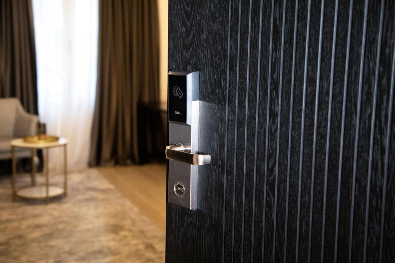 Triss Hotel Tiranë Ngoại thất bức ảnh